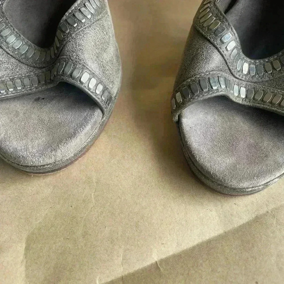 Calleen Cordero Studded Peep Toe Block Heels Leather 9.5 EUC. - Picture 2 of 9